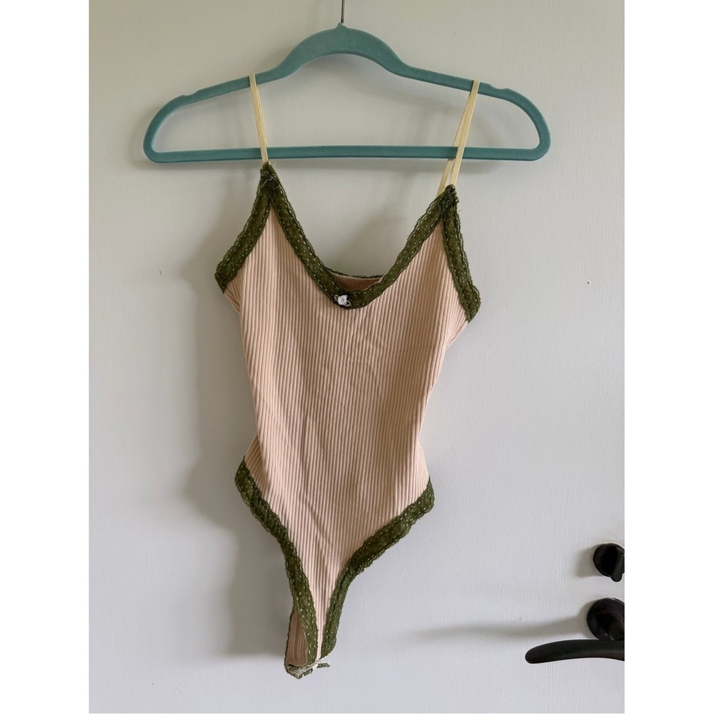 Edikted Ribbed Lace Bodysuit Tan Green XS Adjustable Straps Sleeveless Top